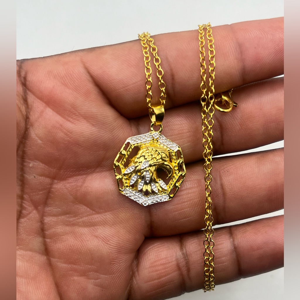 Elegant Gold And Silver Pendant Necklace Eagle Design 25$